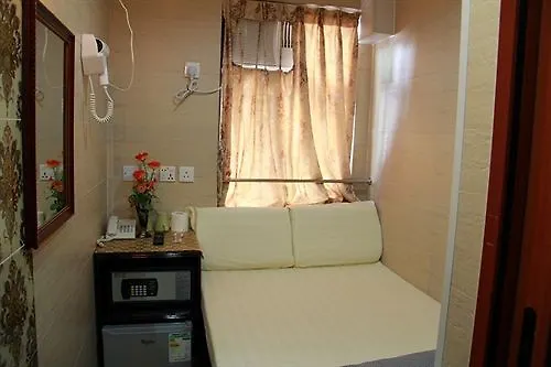 Tokyo Hostel Hong Kong 0*,  China
